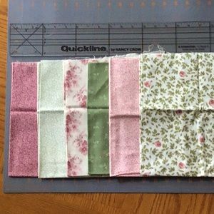 Set of 6 Fat Quarters quilting fabric in Pink mauve and moss green